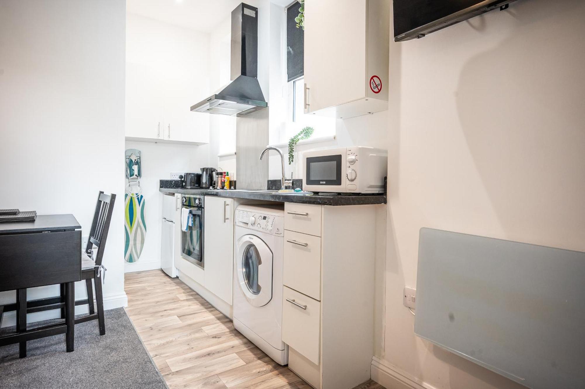 Emerald Delightful Moseley Mews, By Staystaycations * Birmingham